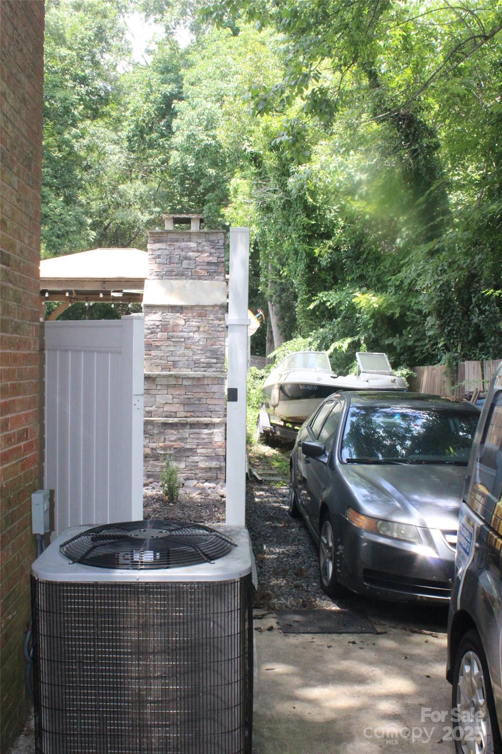 1322 E Barden Road Property Photo 30