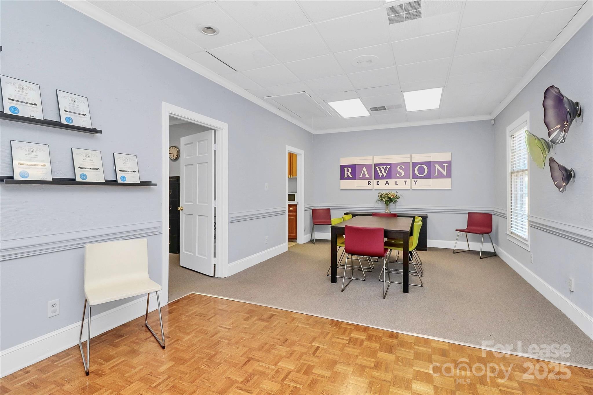 1433 Heather Lane Suite B Property Photo 7
