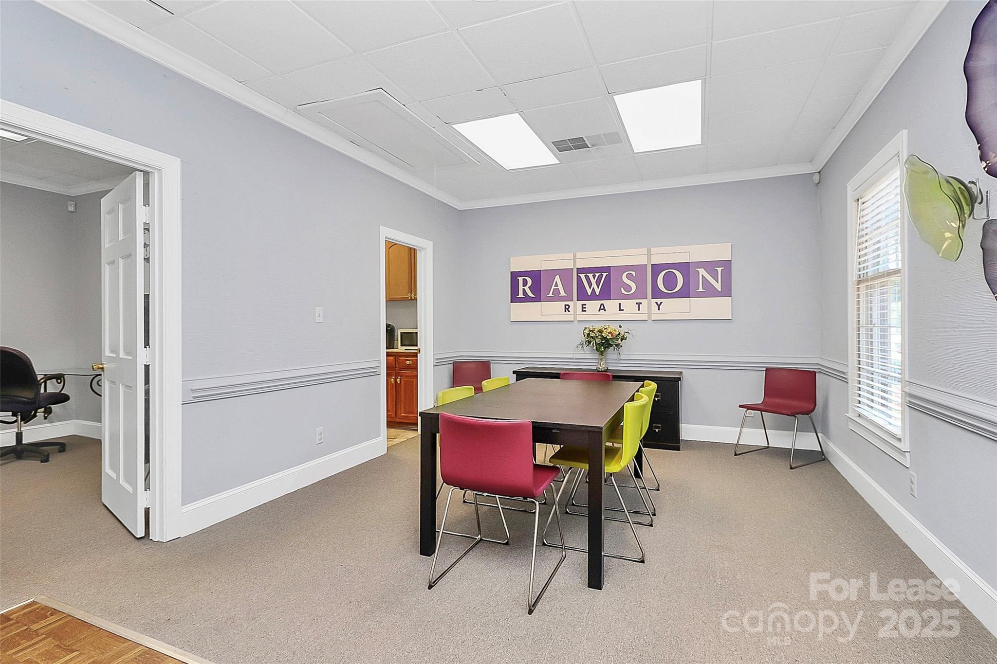 1433 Heather Lane Suite B Property Photo 8