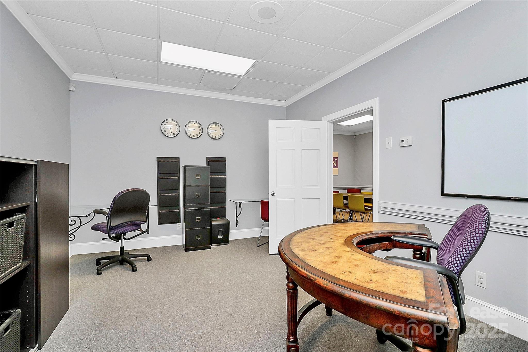 1433 Heather Lane Suite B Property Photo 21