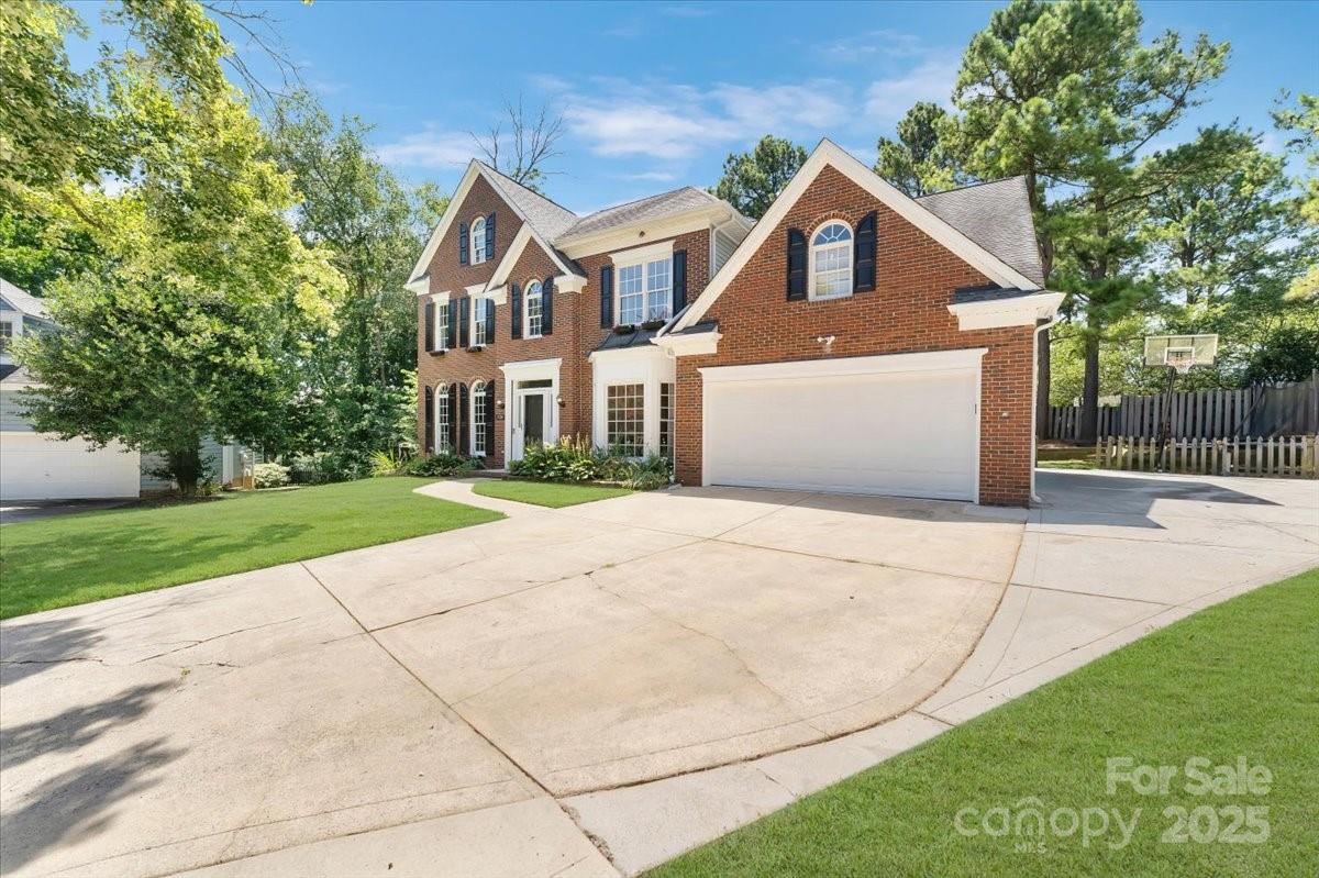 1524 Candlewyck Court Property Photo 3