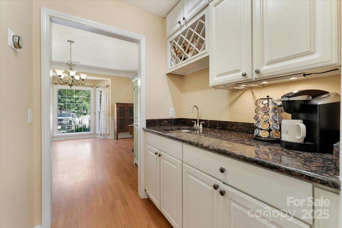 1524 Candlewyck Court Property Photo 10