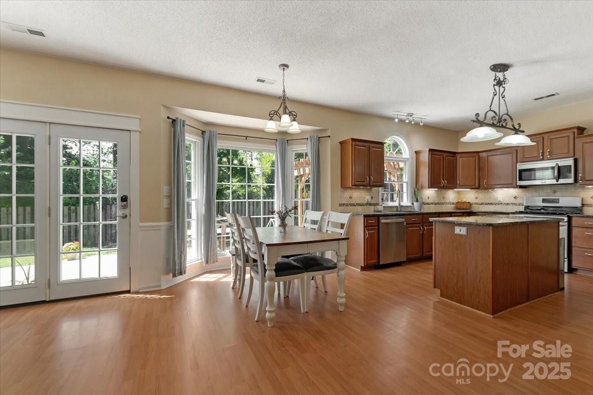 1524 Candlewyck Court Property Photo 14