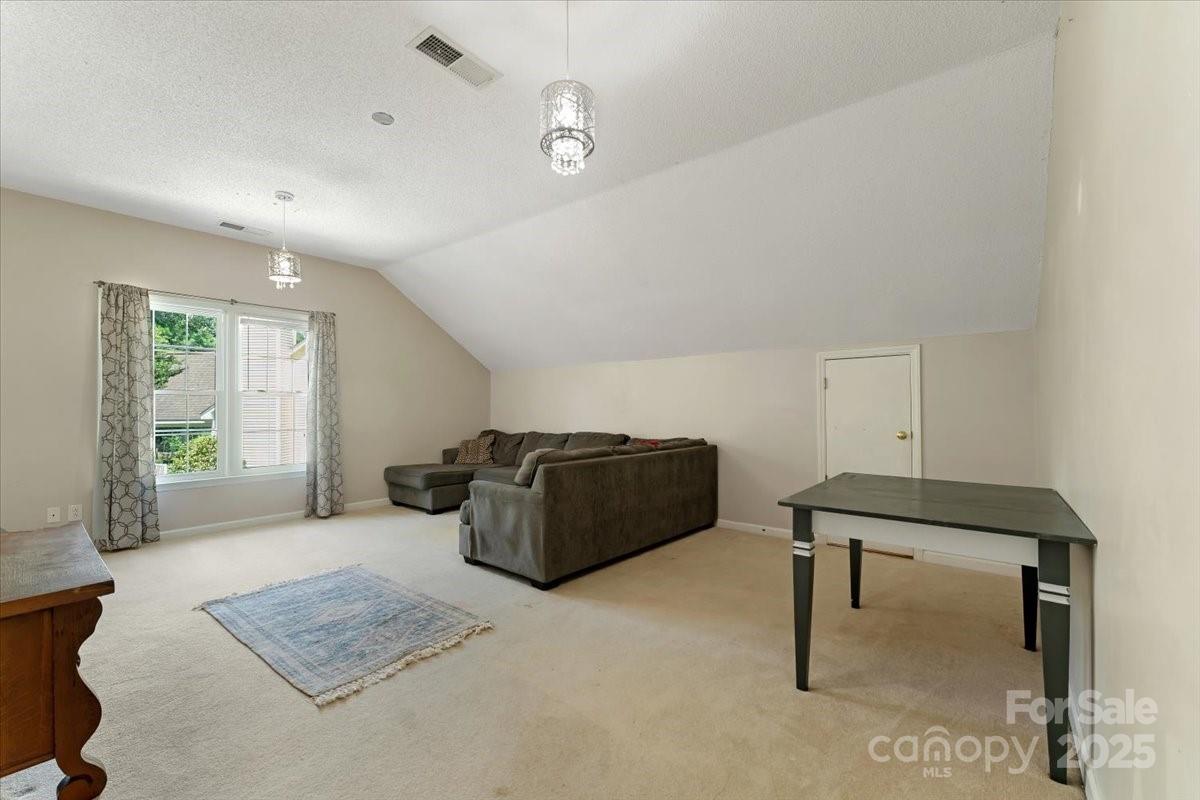 1524 Candlewyck Court Property Photo 30