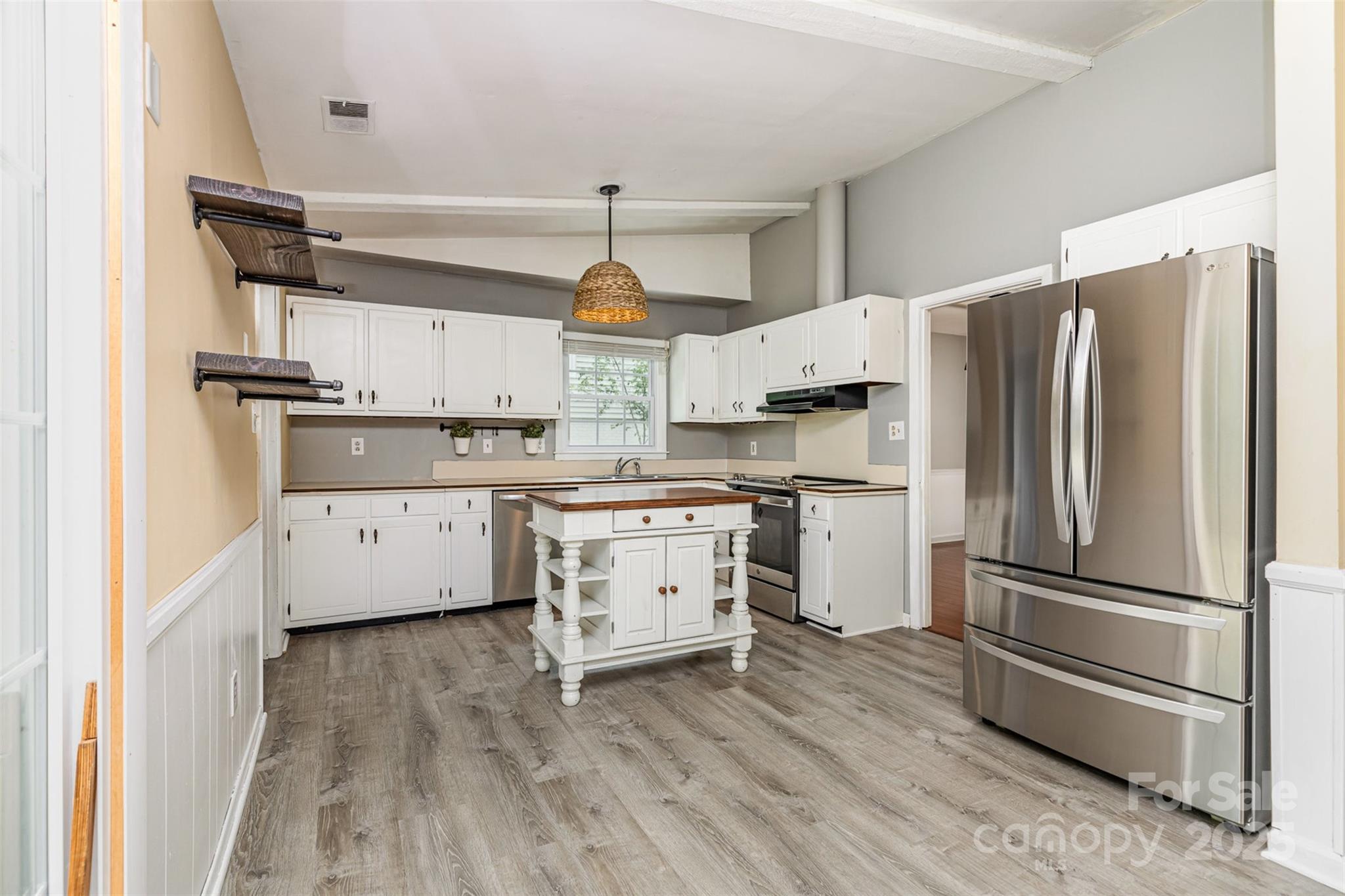 7017 Brookgreen Terrace Property Photo 7