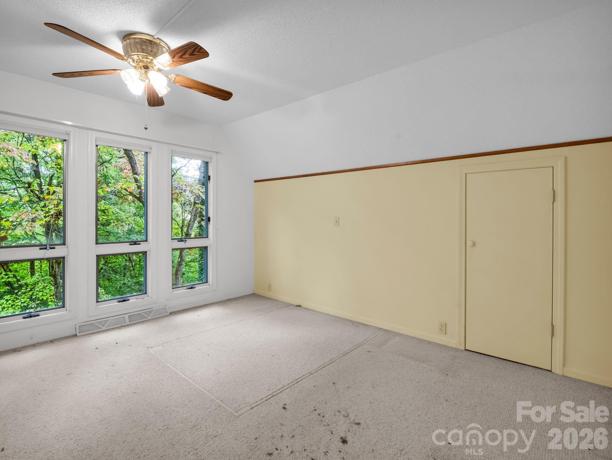 421 Chickadee Lane Property Photo 20