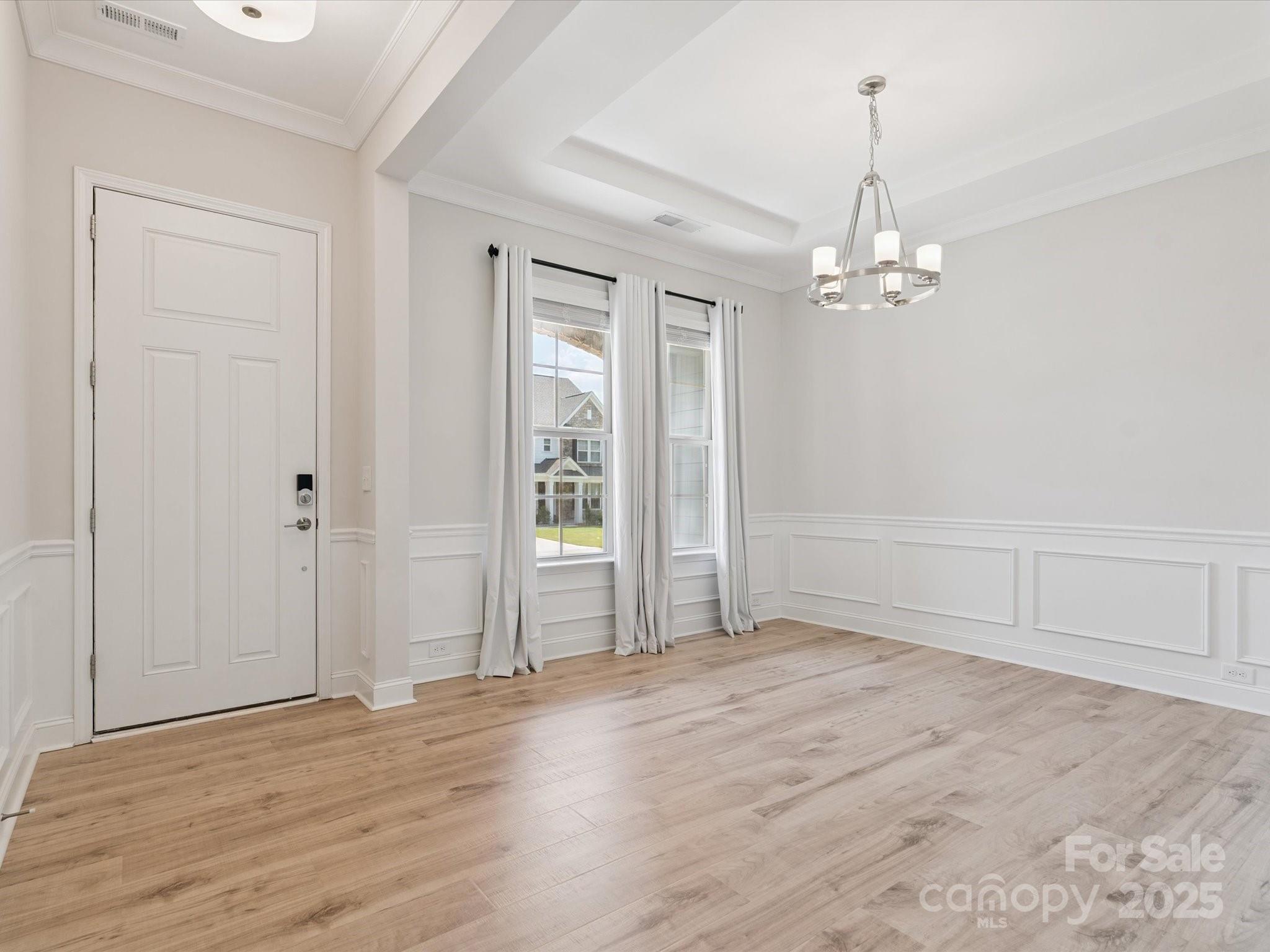 2270 Excalibur Drive Property Photo 3