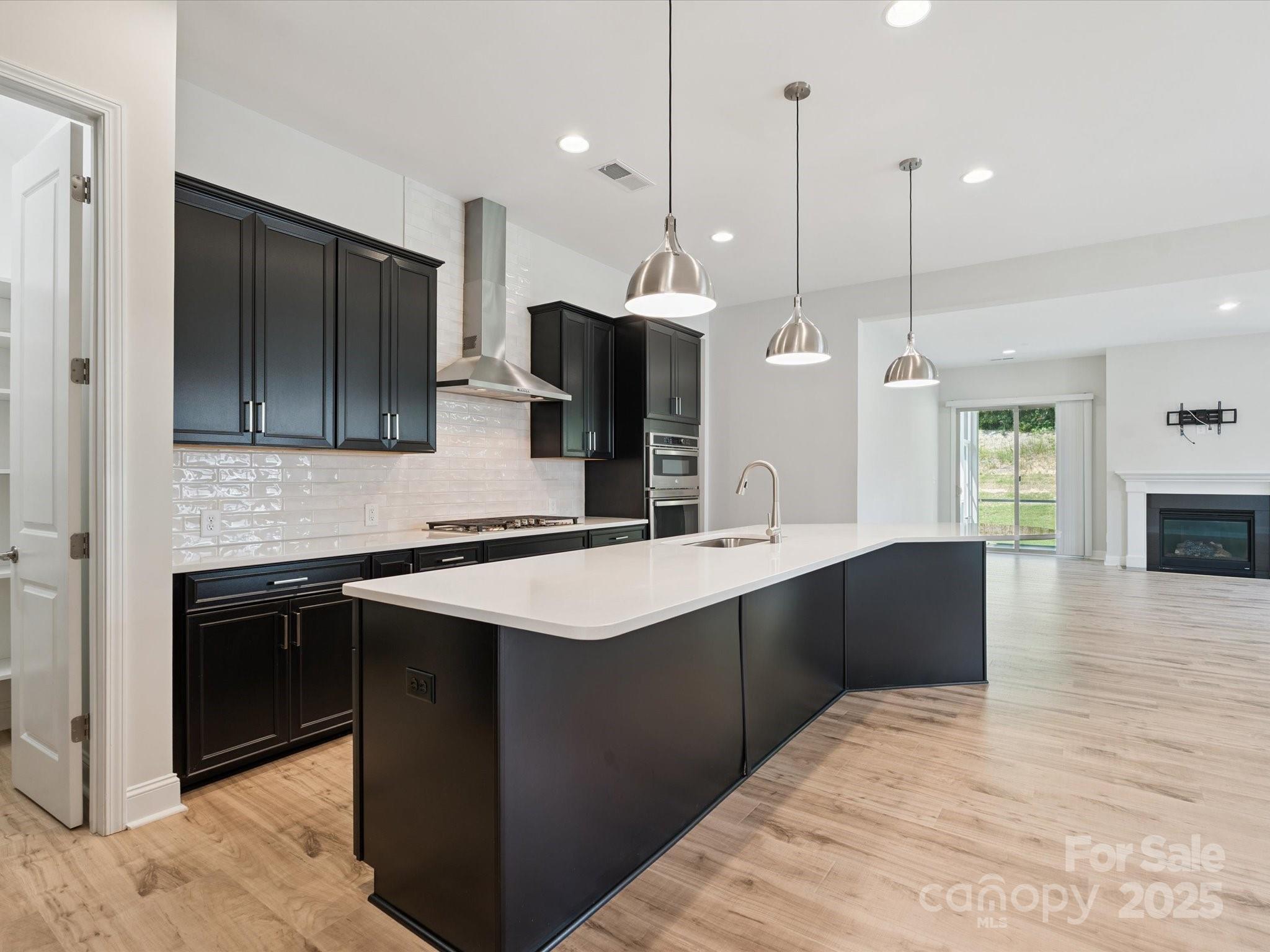 2270 Excalibur Drive Property Photo 8