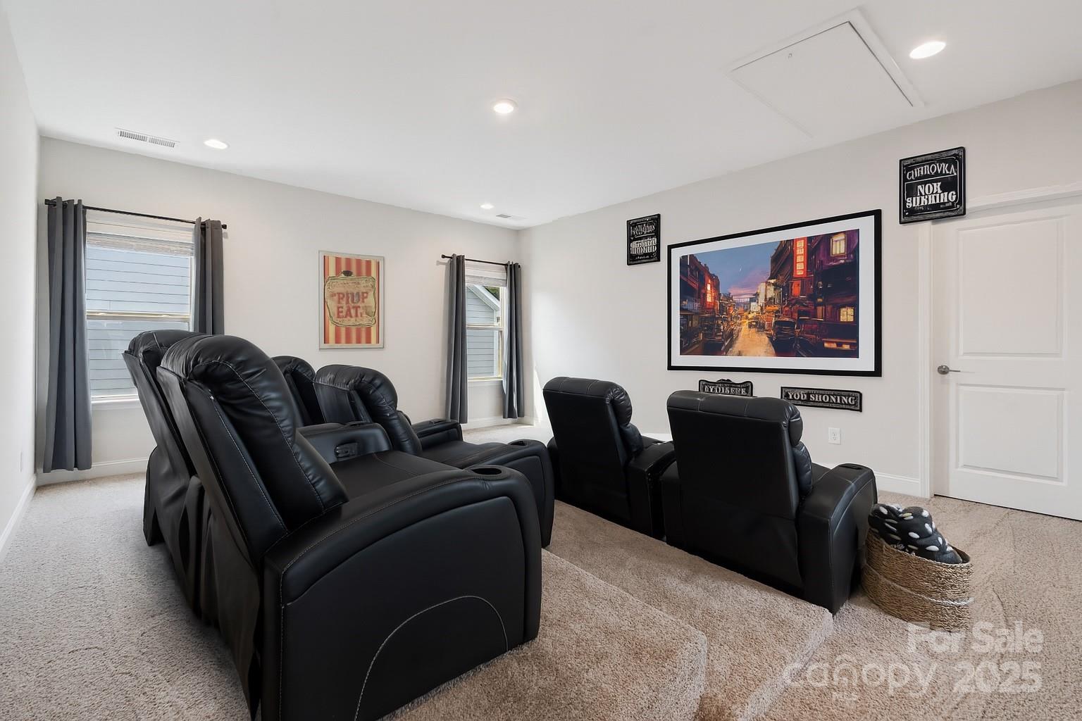 2270 Excalibur Drive Property Photo 28