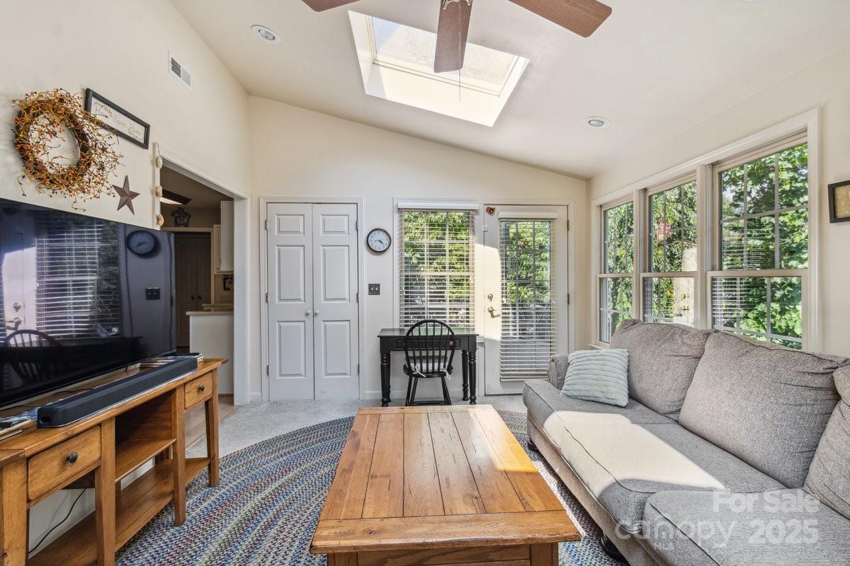 2 Westminster Drive Property Photo 6