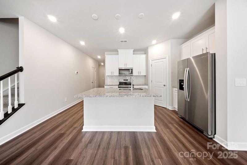1710 Braemar Village Drive Property Photo 12