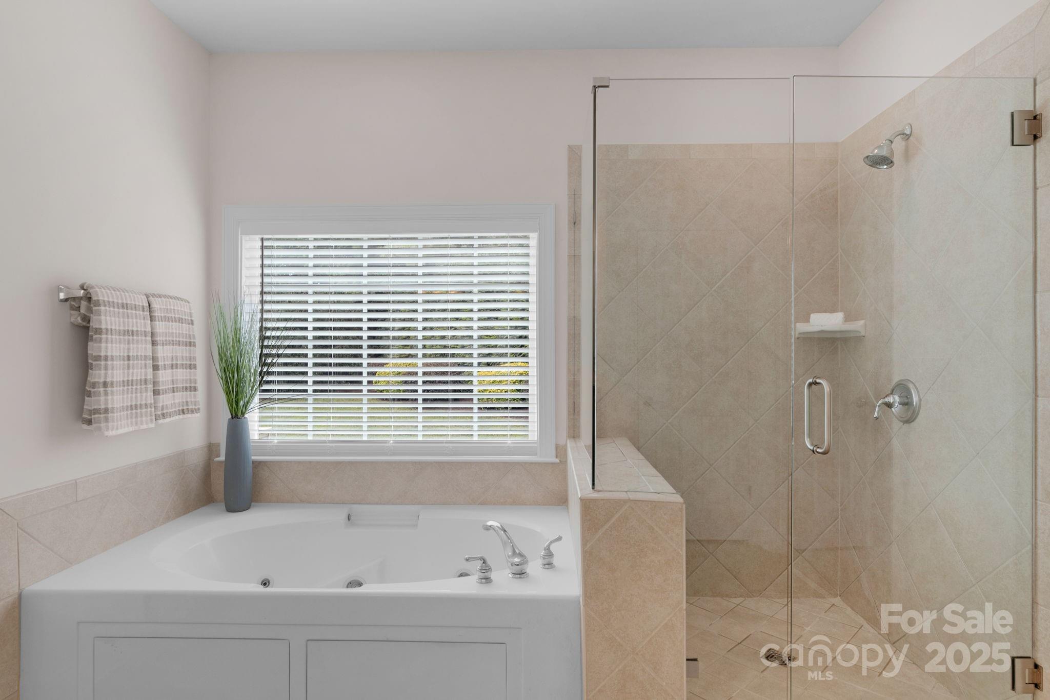 8606 Gresham Drive Property Photo 22