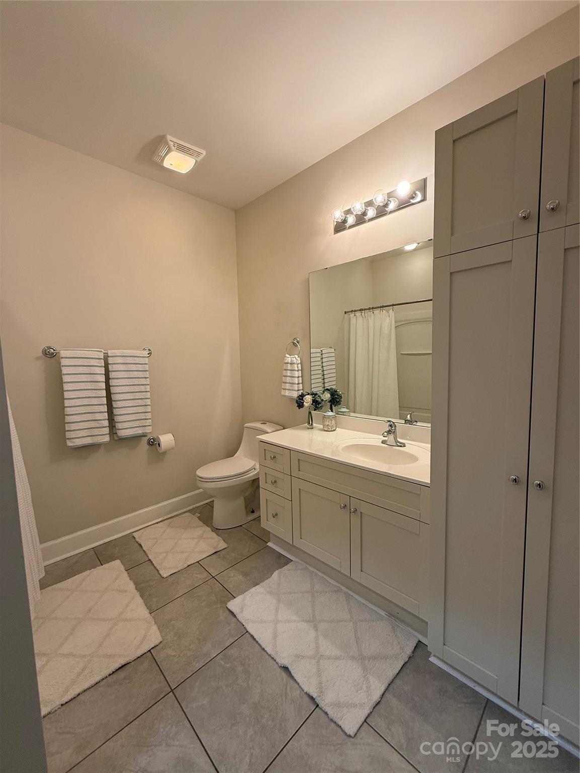 3805 Balsam Street 321 Property Photo 43