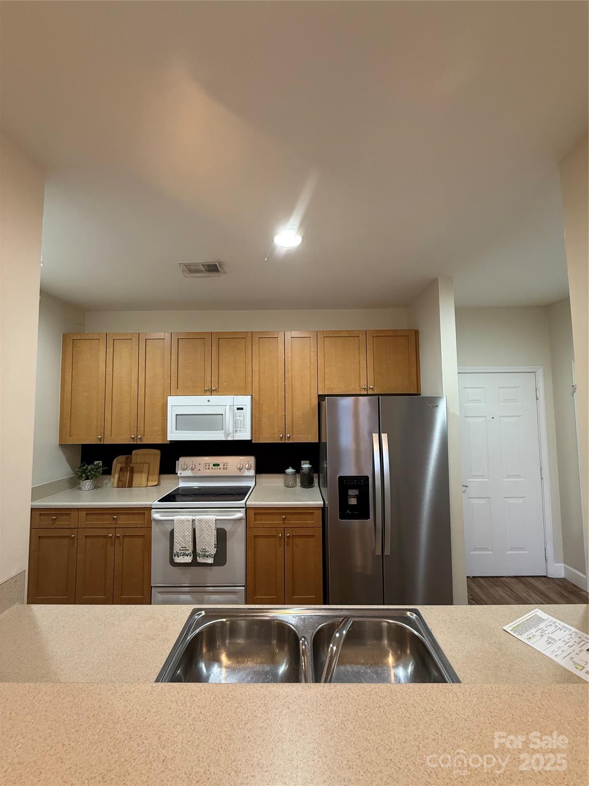 3805 Balsam Street 321 Property Photo 45