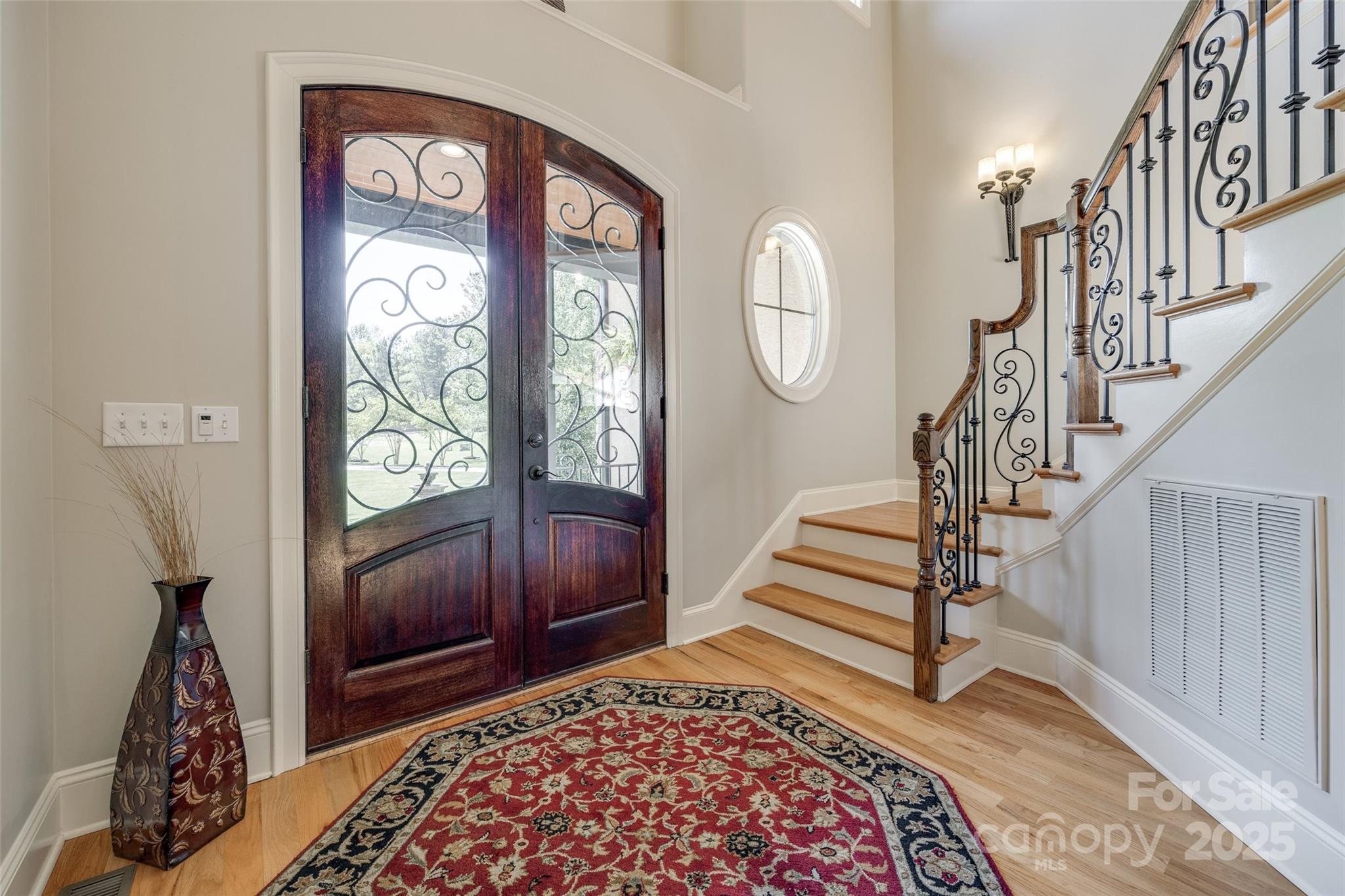 546 Little Cove Lane Property Photo 3
