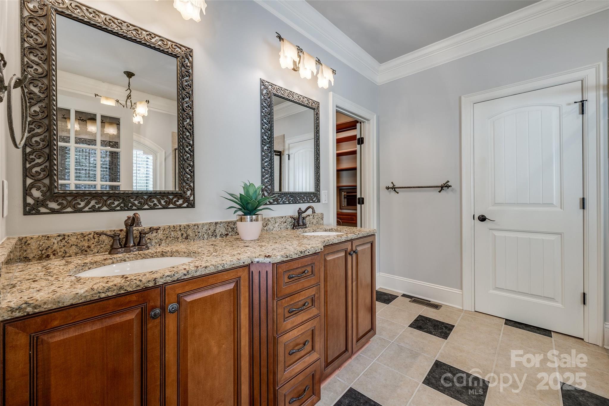 546 Little Cove Lane Property Photo 18
