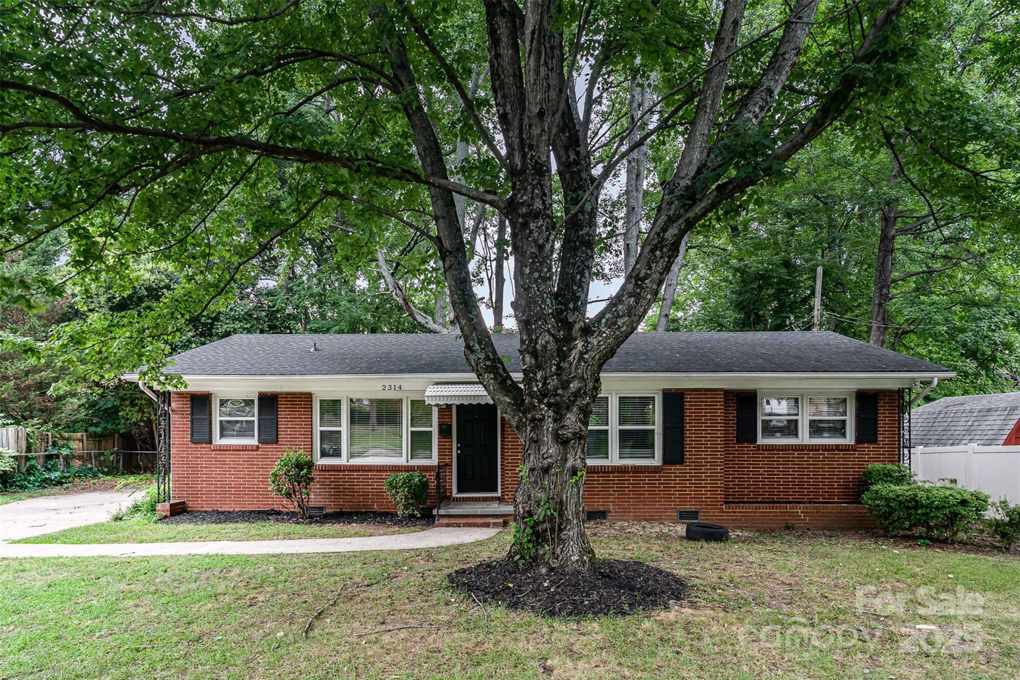 2314 Westerly Hills Drive Property Photo 1