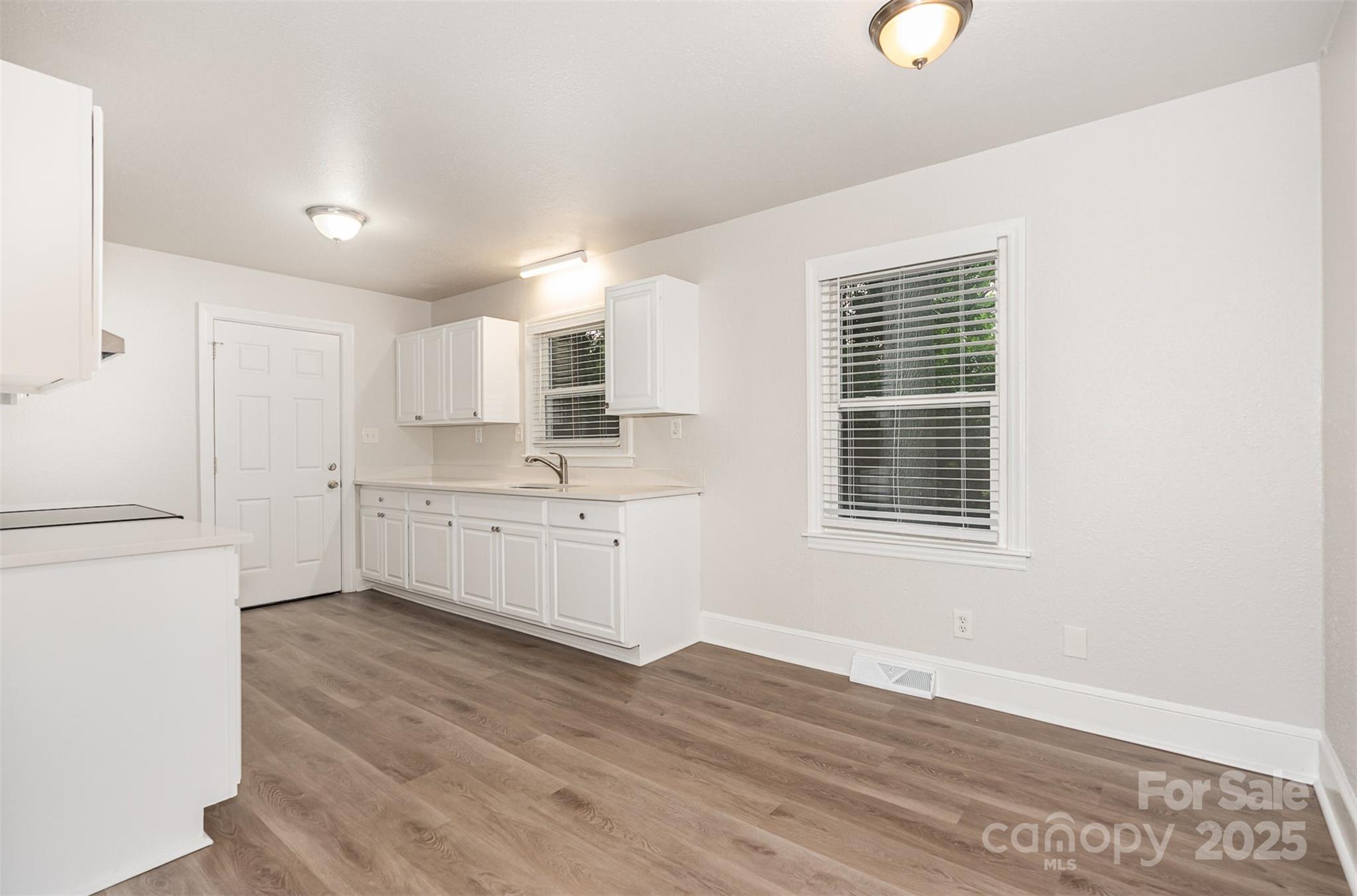 2314 Westerly Hills Drive Property Photo 7