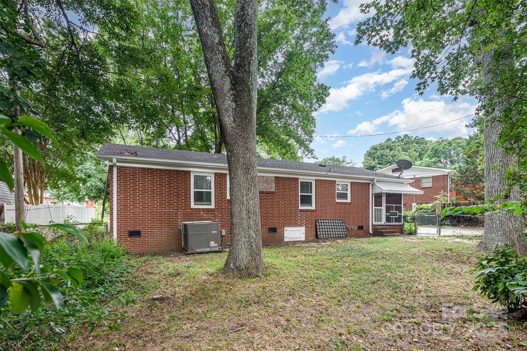 2314 Westerly Hills Drive Property Photo 23