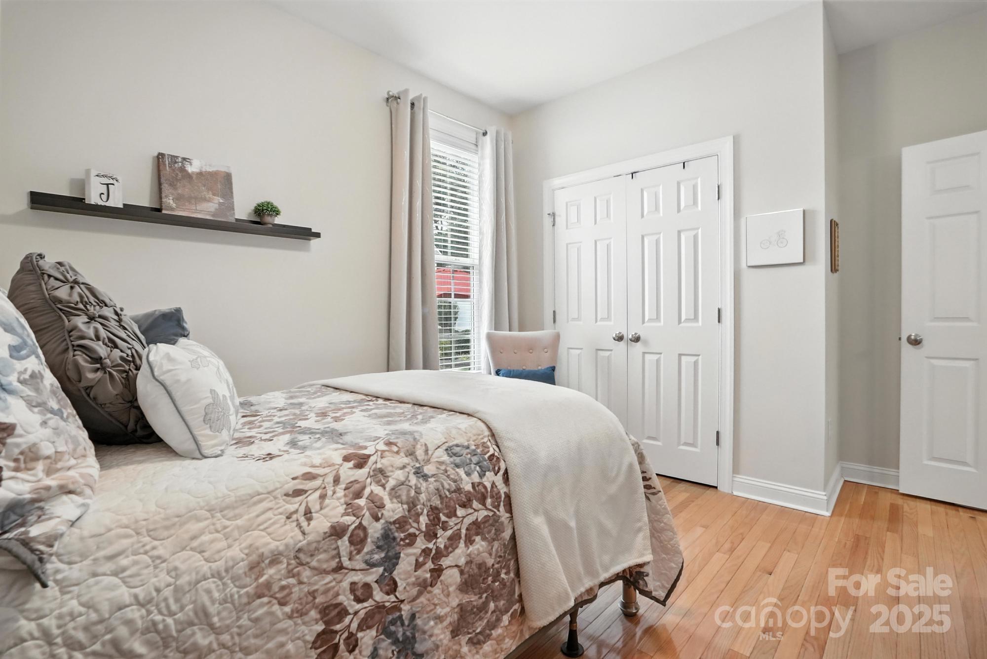 2300 Wednesbury Court Property Photo 20
