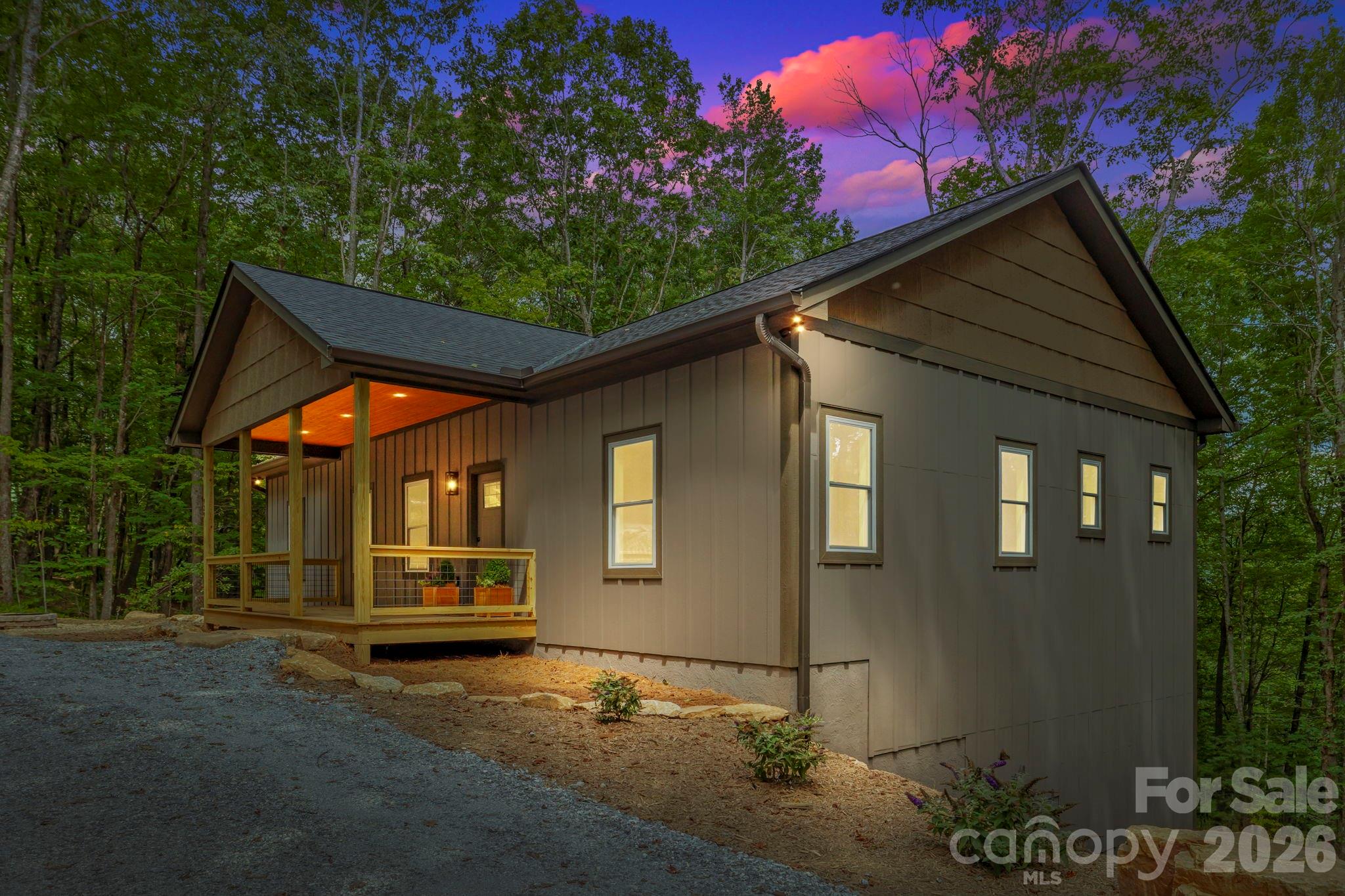 939 Rocky Mountain Road Property Photo 4
