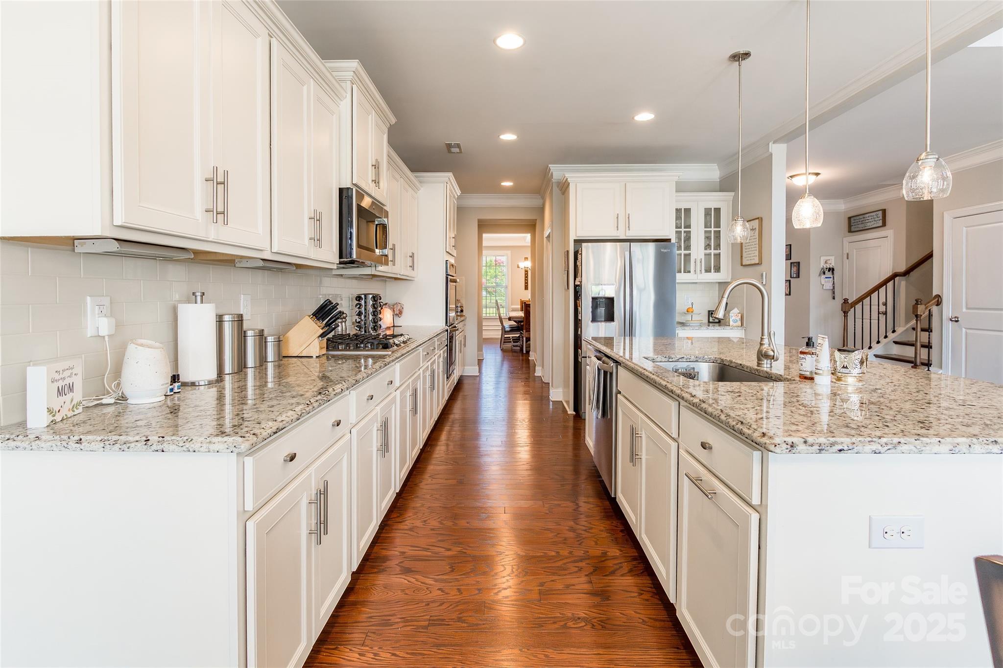 208 Canoe Pole Lane Property Photo 10
