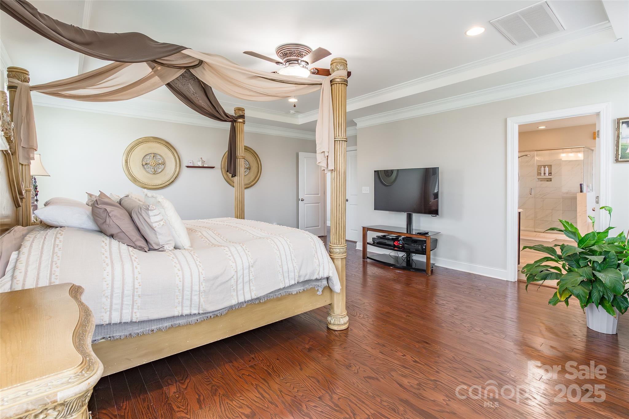 208 Canoe Pole Lane Property Photo 16