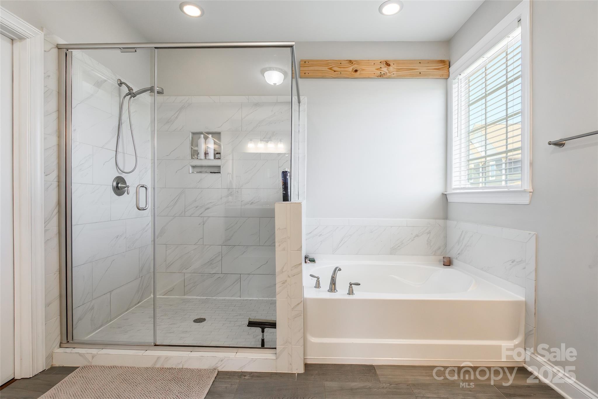 208 Canoe Pole Lane Property Photo 19
