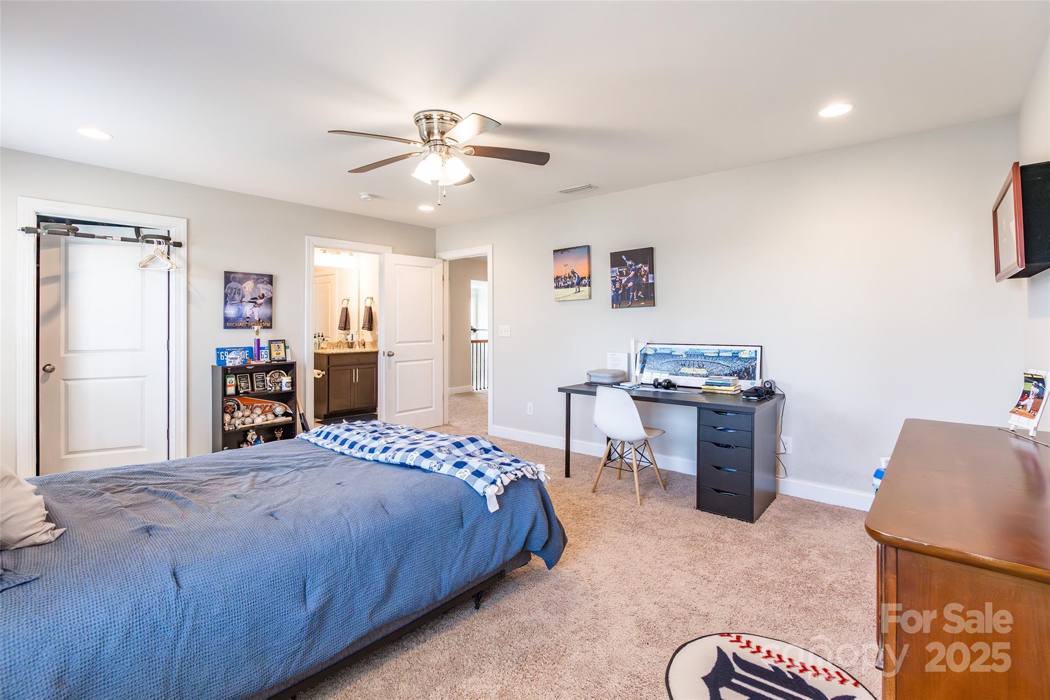 208 Canoe Pole Lane Property Photo 25