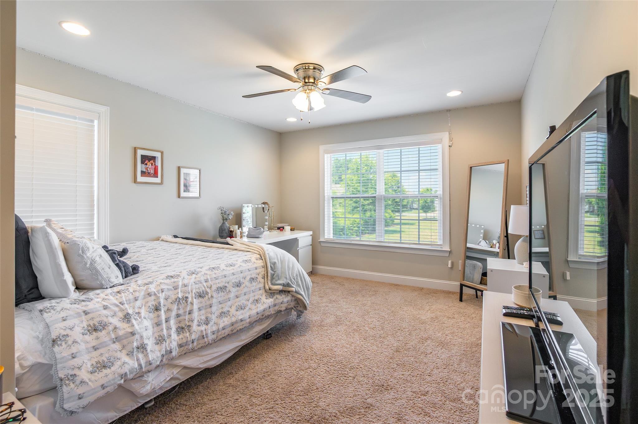 208 Canoe Pole Lane Property Photo 29