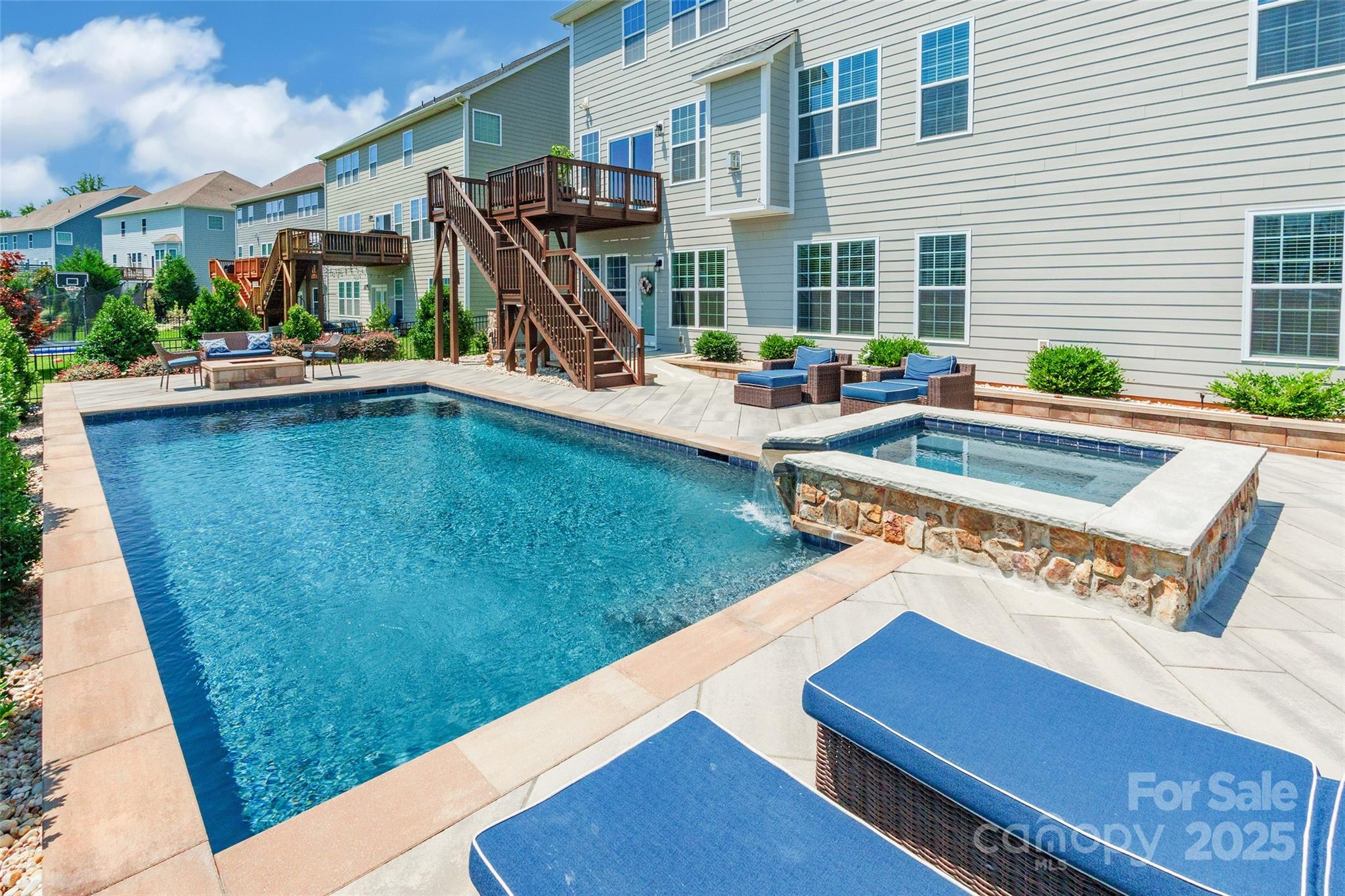 208 Canoe Pole Lane Property Photo 45