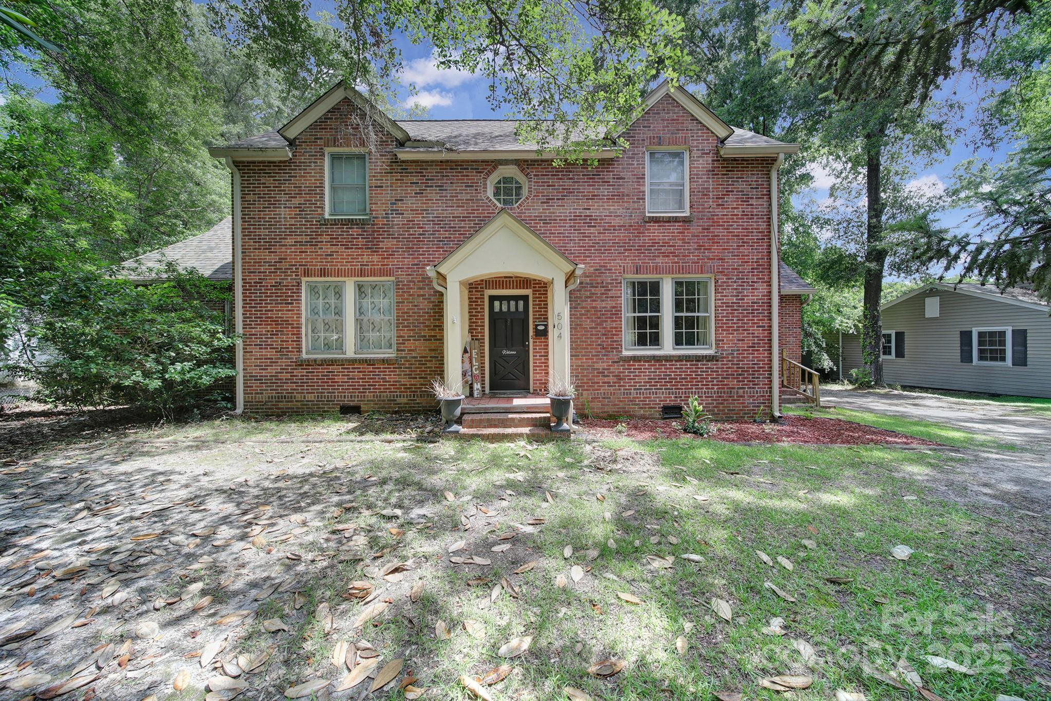 504 Chesterfield Avenue Property Photo 1