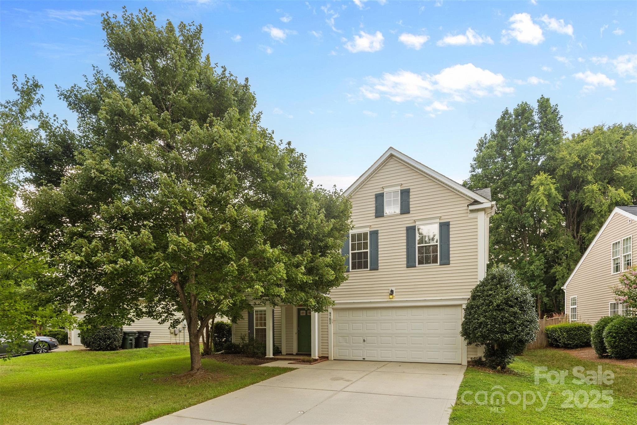 9752 Waltham Court Property Photo 1