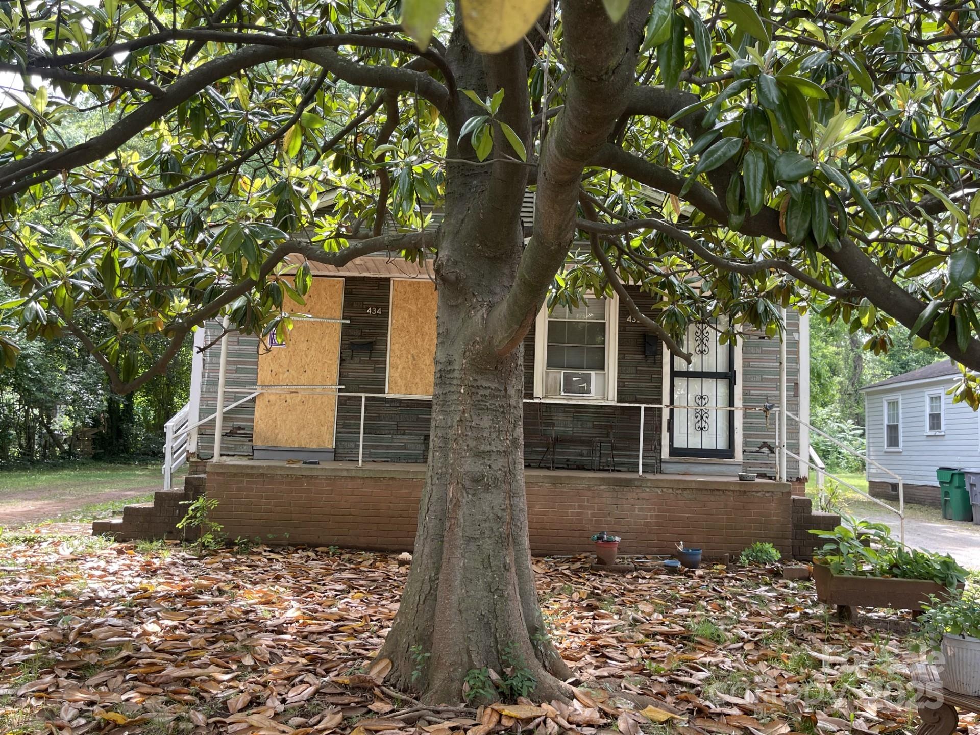 432 Skyland Avenue Property Photo