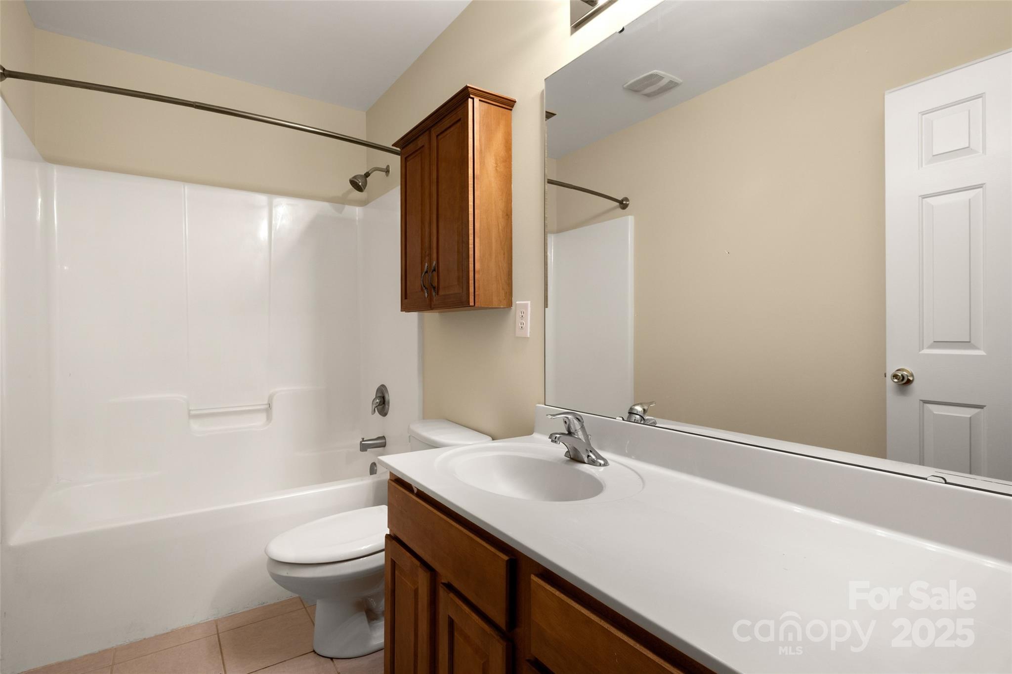 4048 Buckingham Drive Property Photo 12