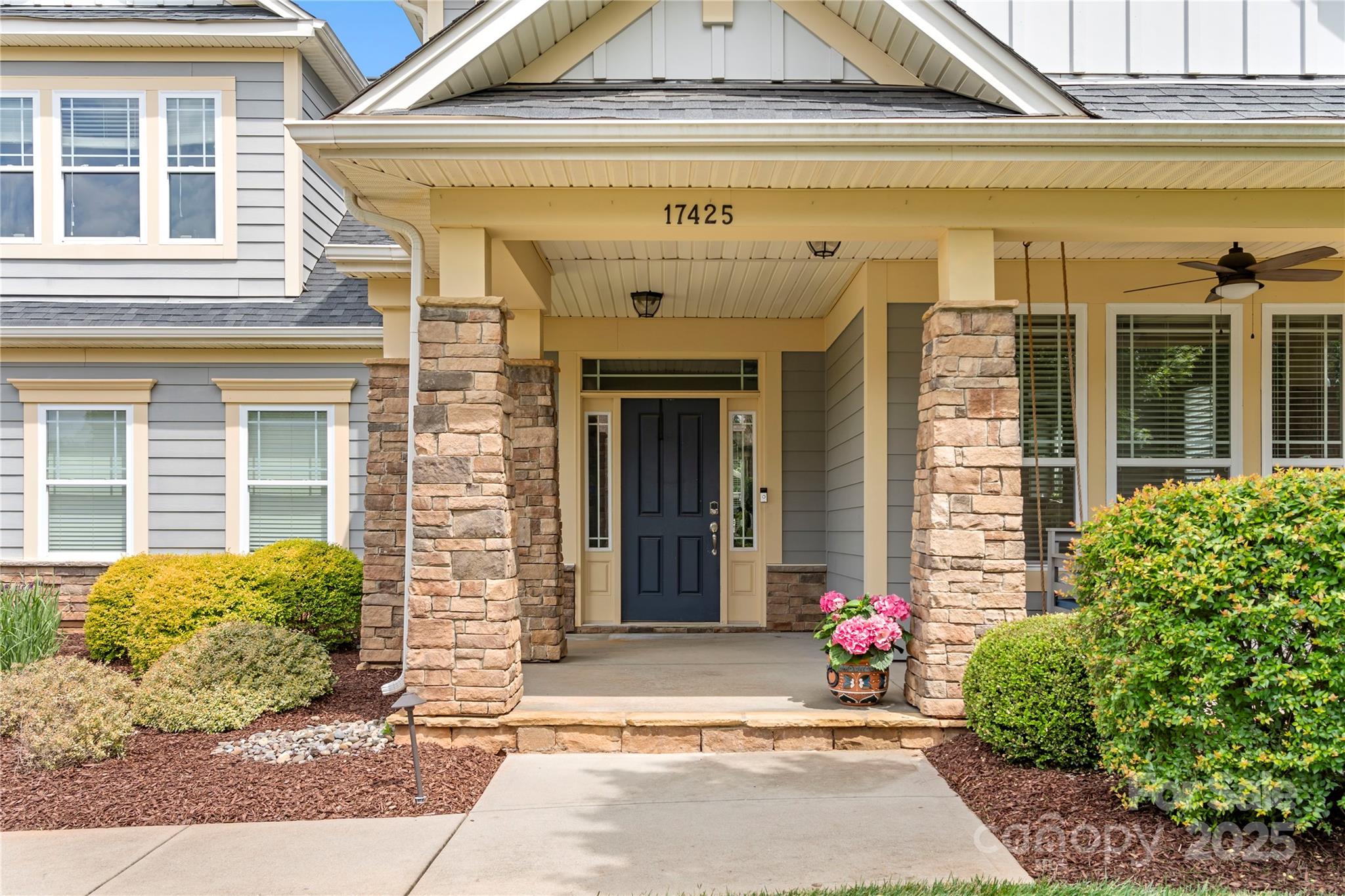 17425 Closest Pin Drive Property Photo 4