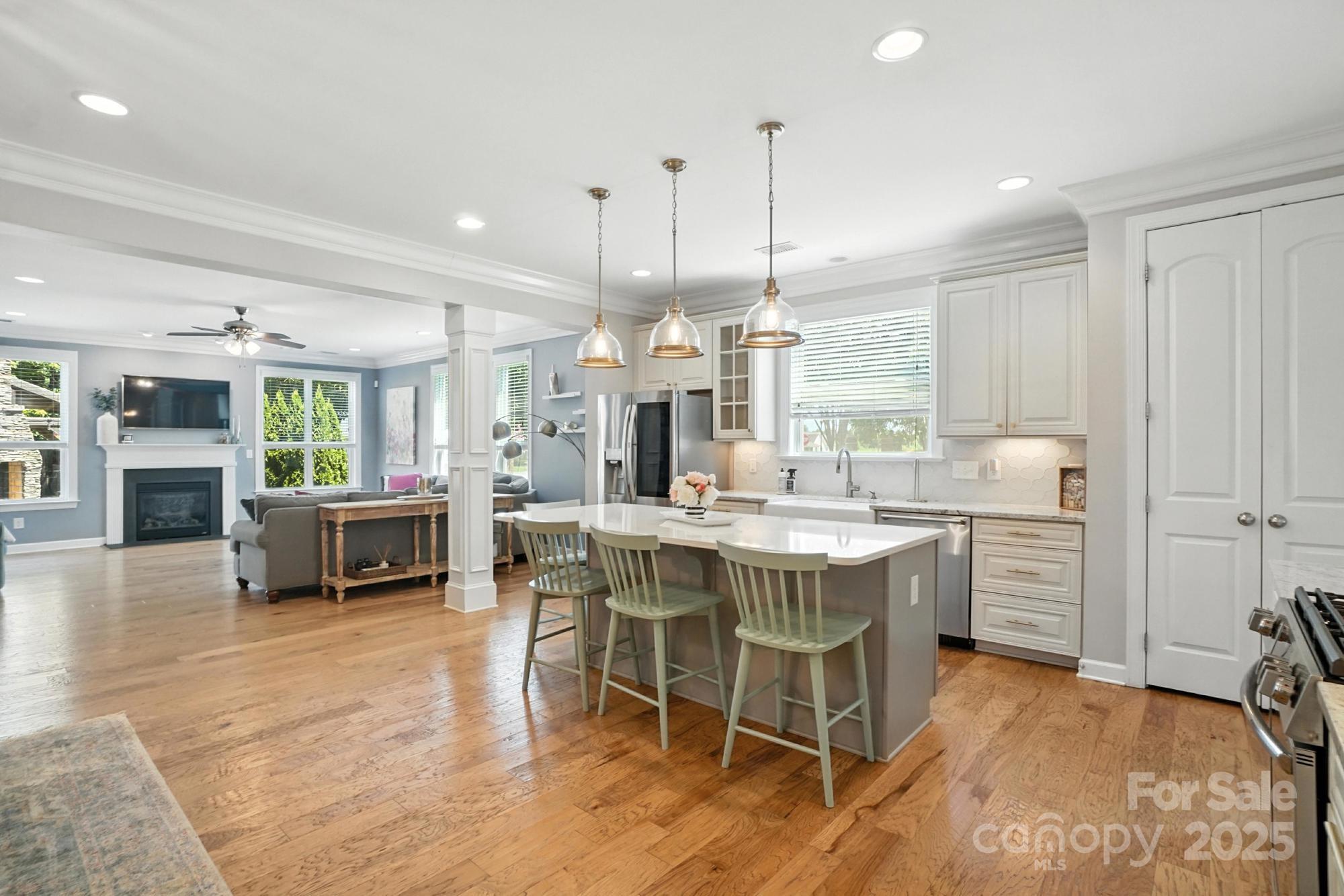 17425 Closest Pin Drive Property Photo 9