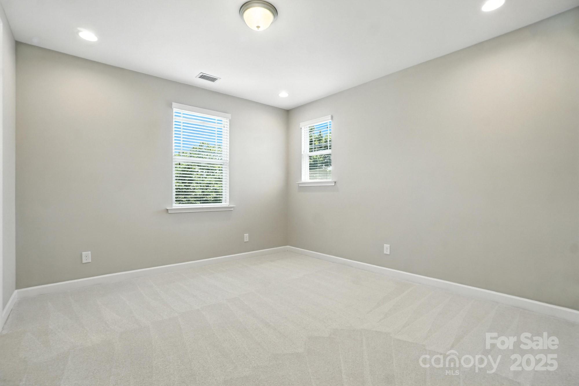 17425 Closest Pin Drive Property Photo 31