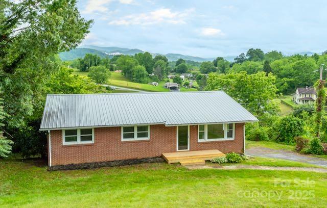 236 Haywood Drive Property Photo 1