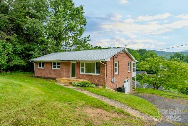 236 Haywood Drive Property Photo 2