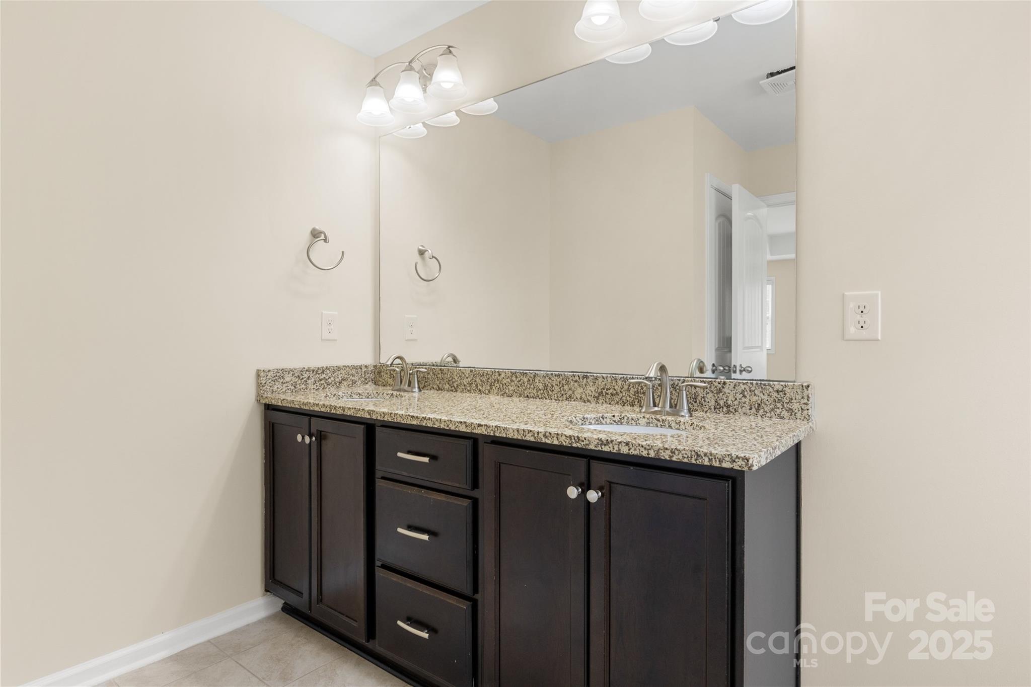 4471 Carrington Drive Property Photo 13