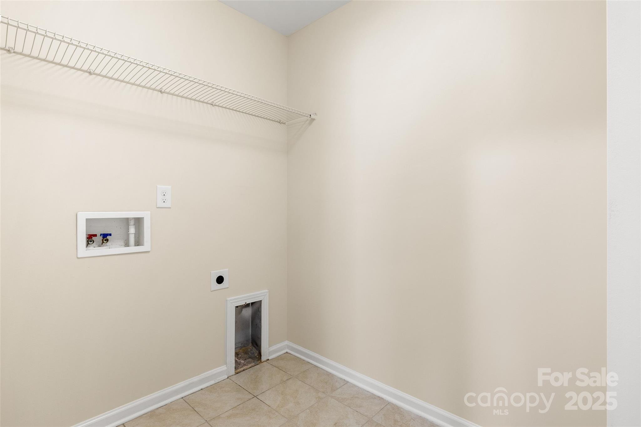 4471 Carrington Drive Property Photo 18