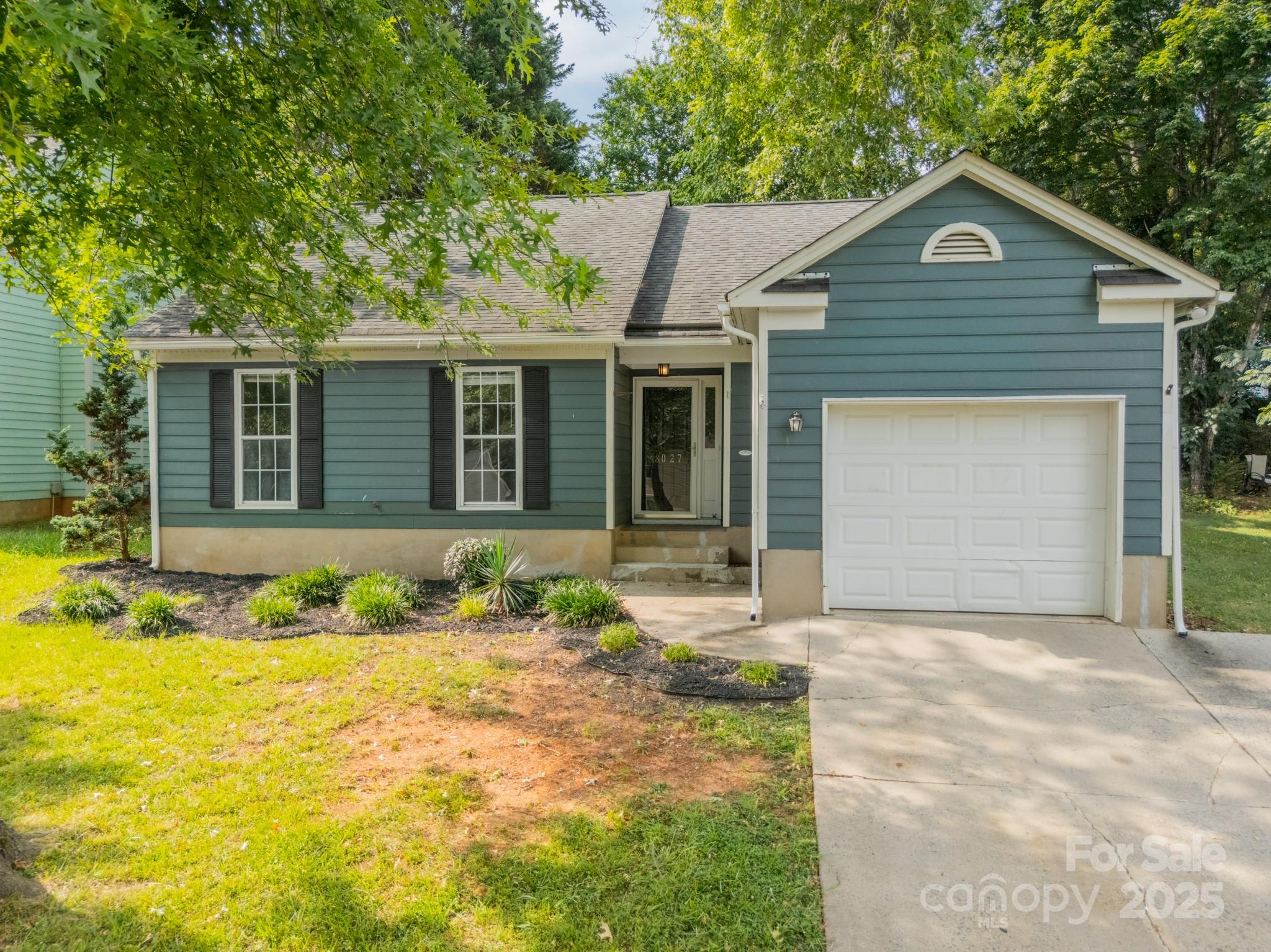 8027 Sherington Way Property Photo