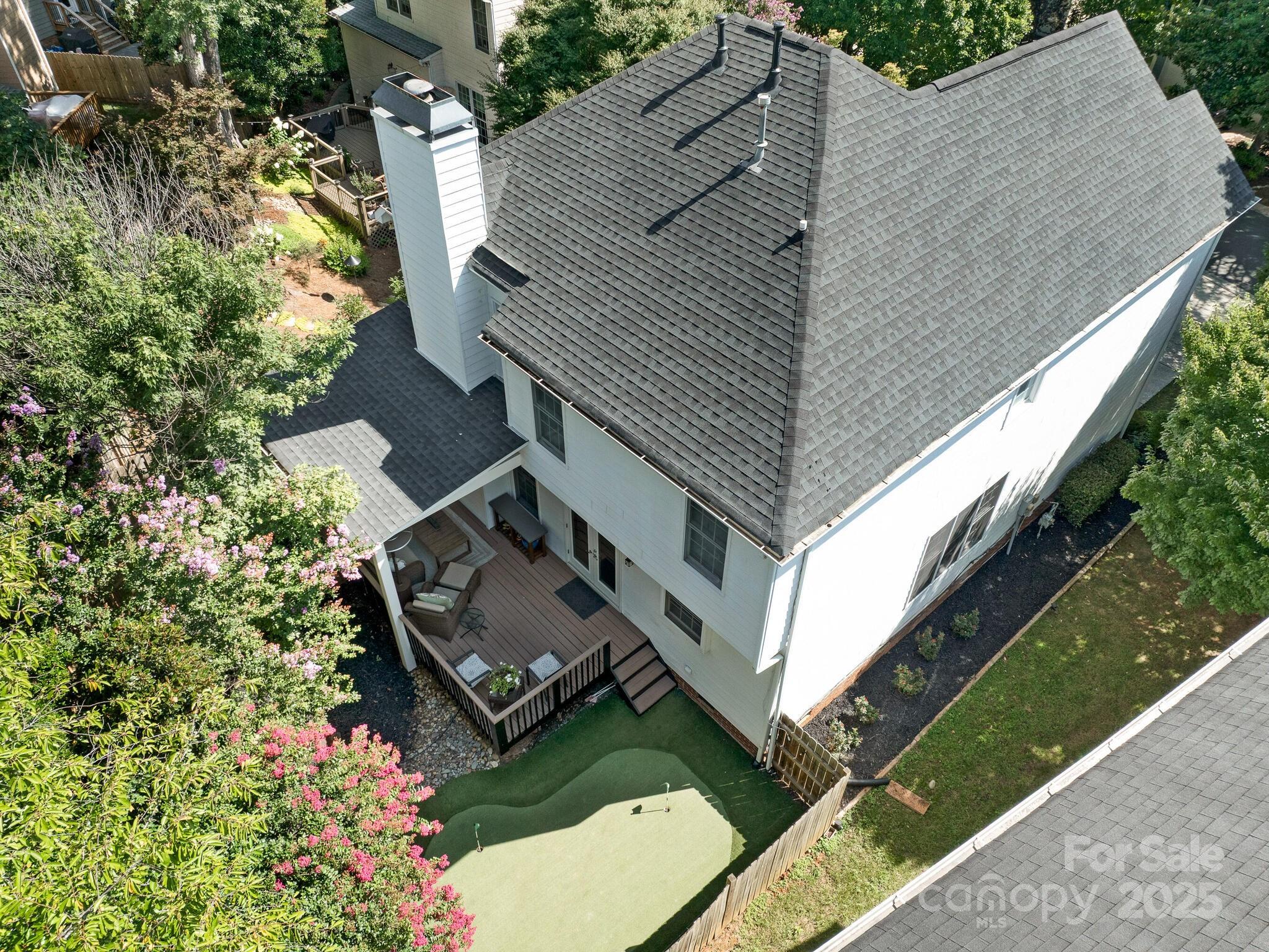 2021 Sablewood Drive Property Photo 3