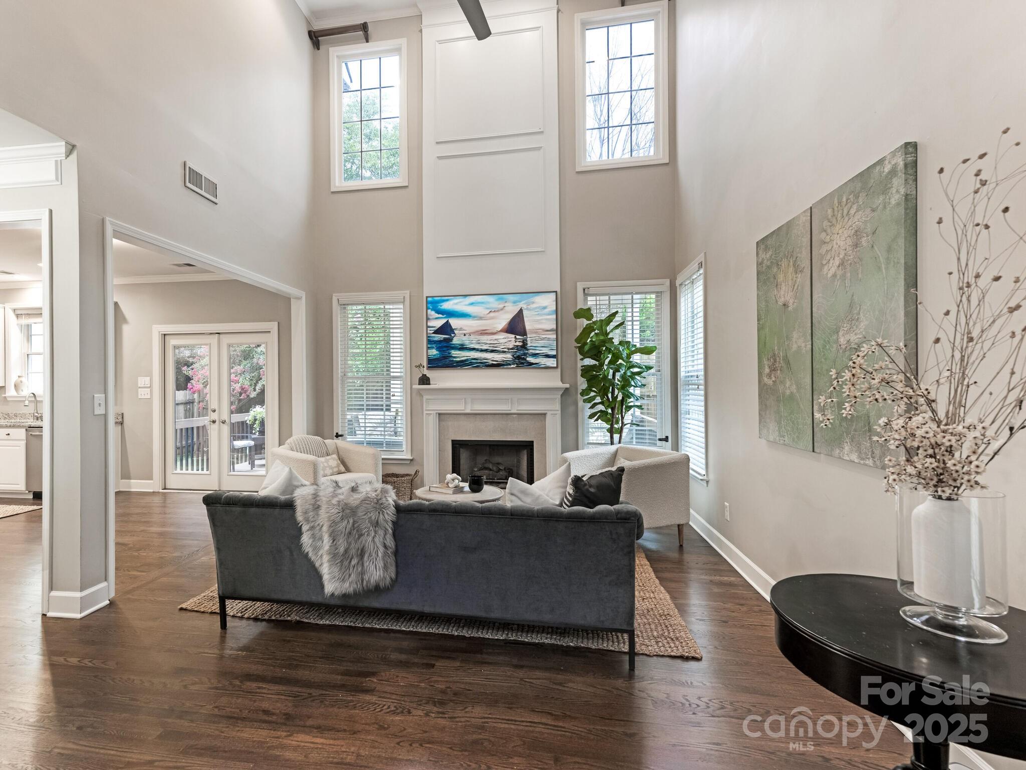 2021 Sablewood Drive Property Photo 4