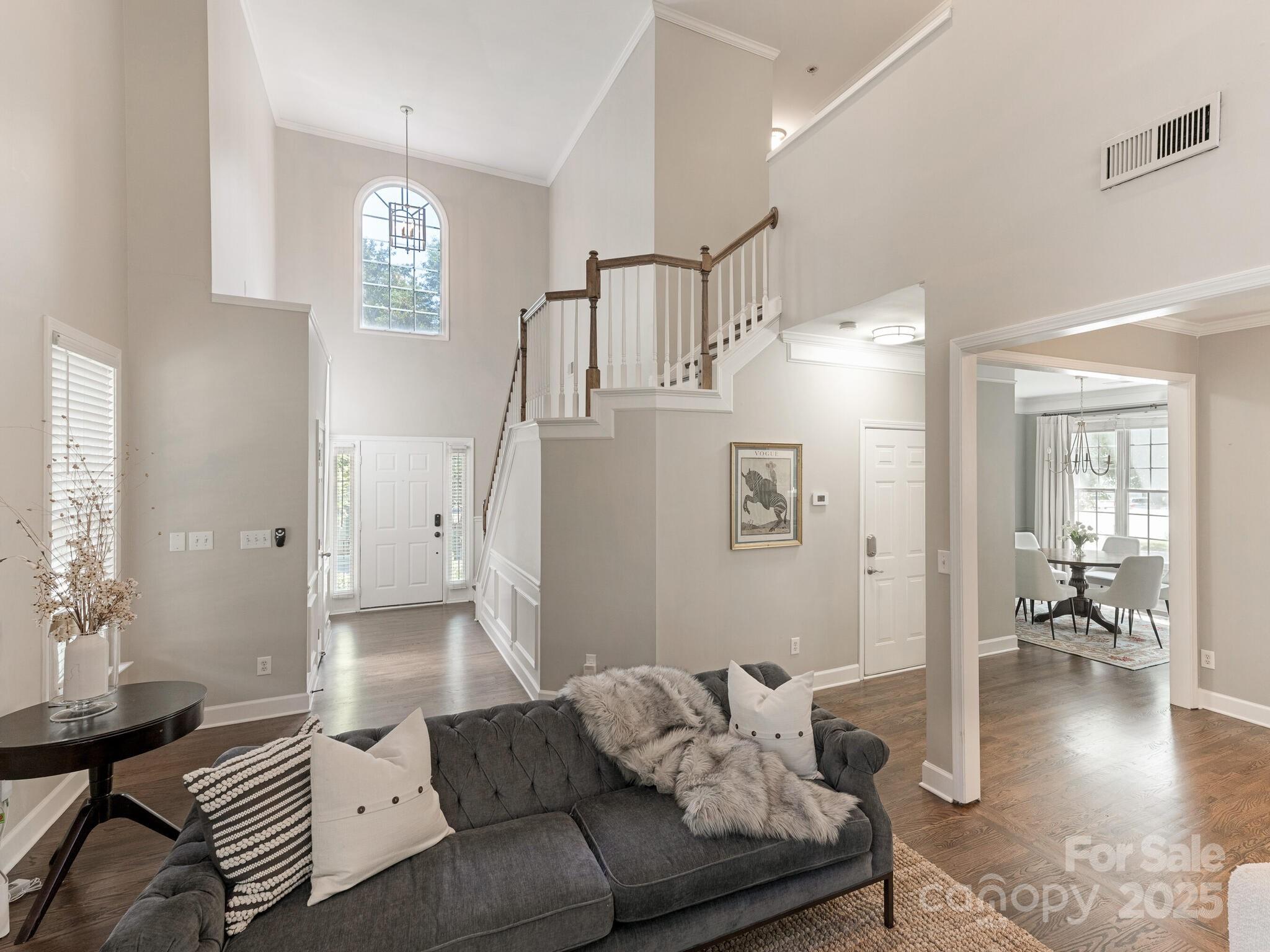 2021 Sablewood Drive Property Photo 7