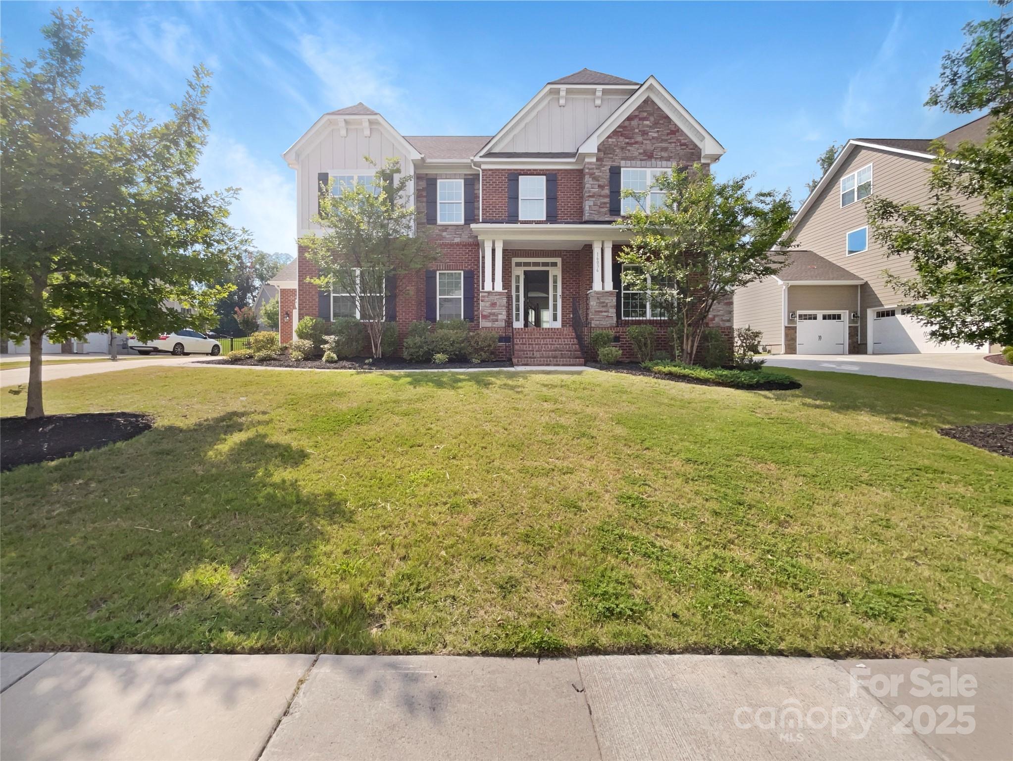 16036 Arabian Mews Lane Property Photo 1