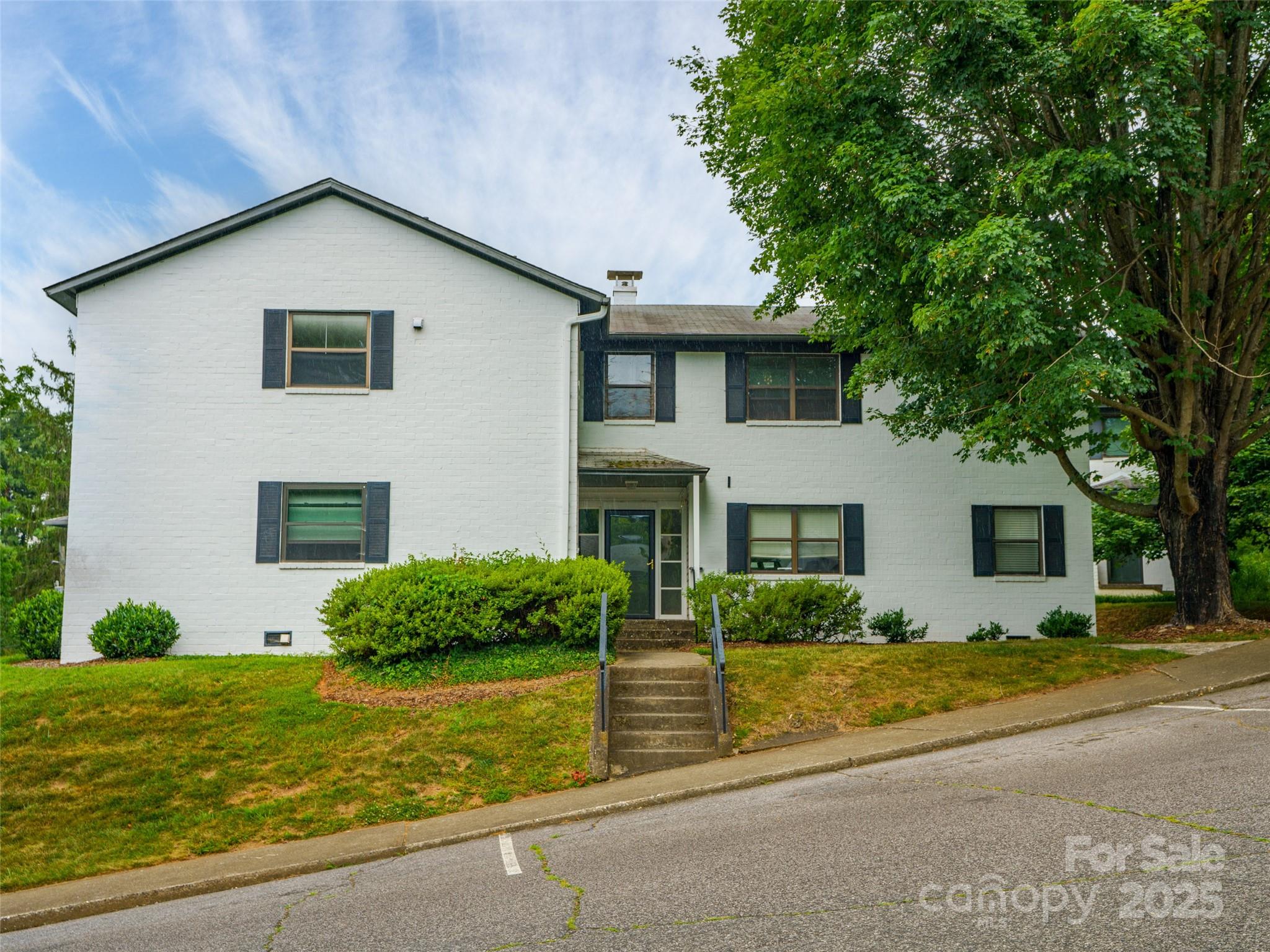 615 Biltmore Avenue I3 Property Photo 1