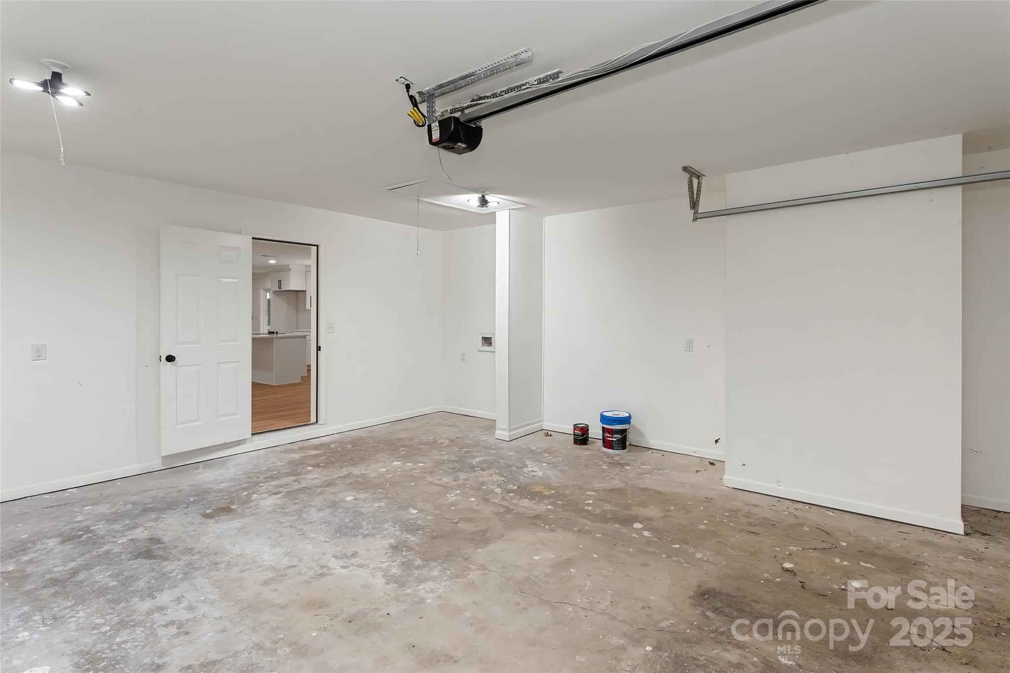 240 Spicewood Lane Property Photo 28