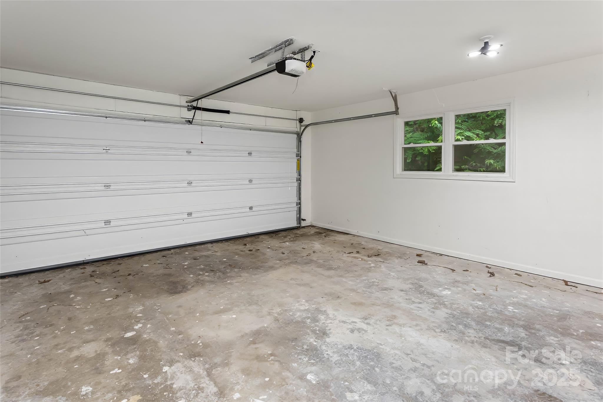 240 Spicewood Lane Property Photo 30